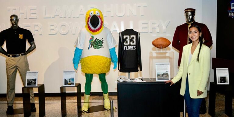 Diana Flores ya es parte del salón de la fama de fútbol americano