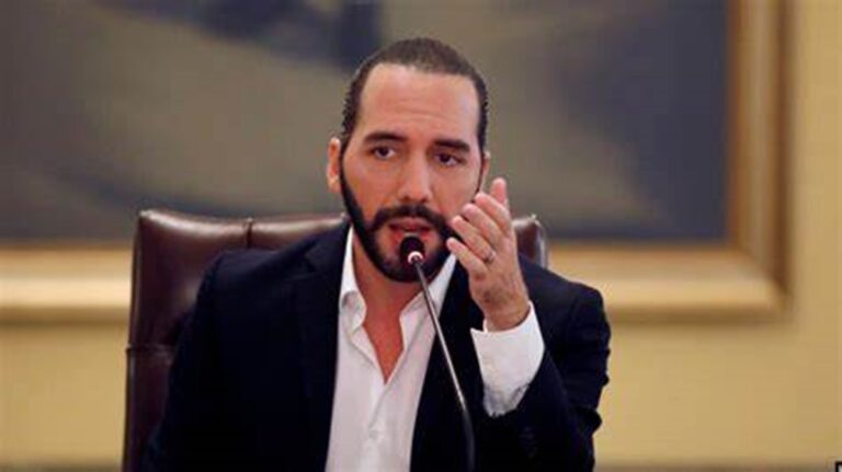 Bukele saca de las escuelas públicas la perspectiva de género