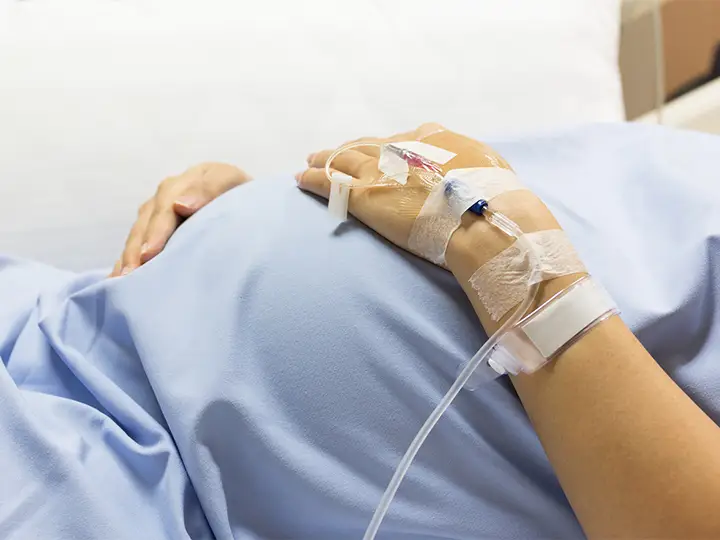 Mujeres de Texas que necesitan abortar son recibidas en Nuevo México