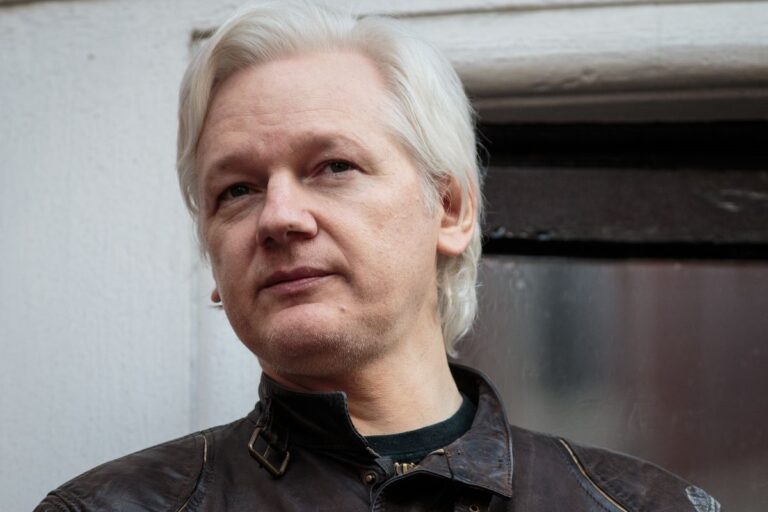 Nominan a Julian Assange al Premio Nobel de la Paz
