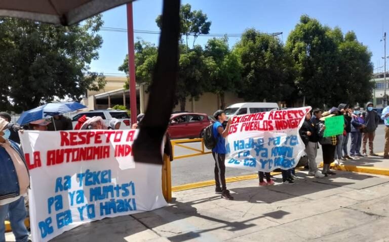 Gobierno estatal niega educación y discrimina indígenas del municipio de San Salvador