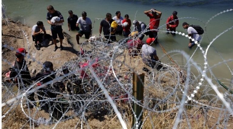 México reprueba la entrada en vigor de la Ley SB4 en Texas