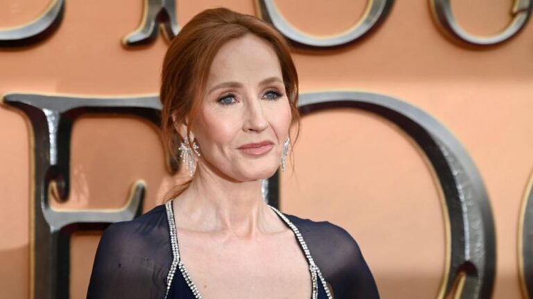 La reacción de J.K Rowling a la decisión de la policía ante sus mensajes tránsfobos
