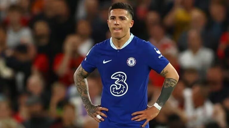 Club Chelsea abrió expediente disciplinario contra Enzo Fernández por los cantos racistas contra Francia