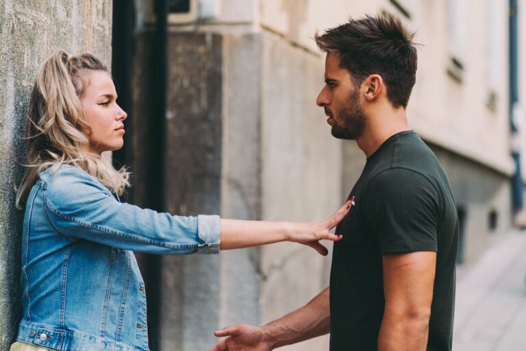 La era del heteropesimismo: ¿por qué el mercado del amor parece roto para las mujeres?