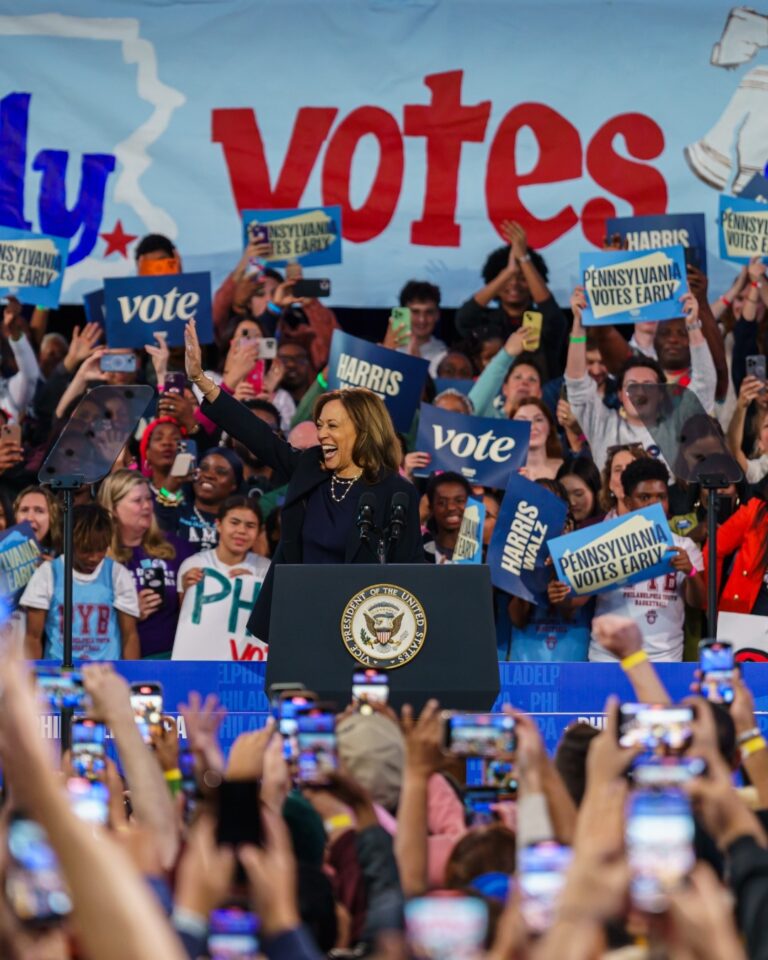 Economía, migración y aborto: cómo los 3 temas clave de las elecciones favorecen o perjudican a Trump y Kamala Harris