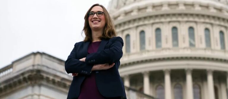 Capitolio de EE.UU. prohíbe a diputada trans usar el baño de mujeres