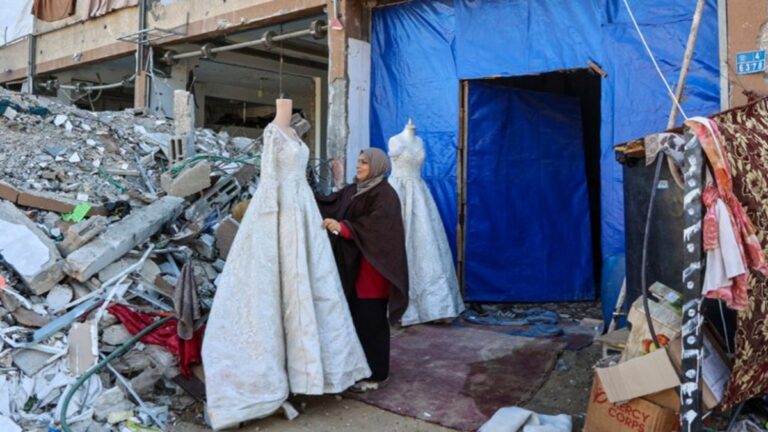 La guerra destruye los derechos de mujeres y niñas