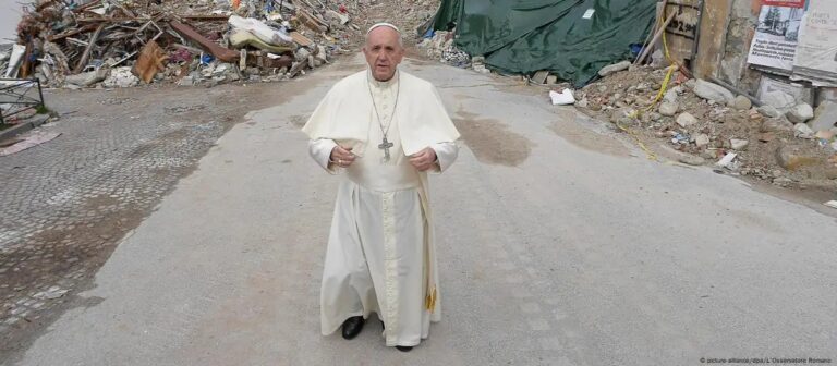 Francisco, el Papa de los pobres