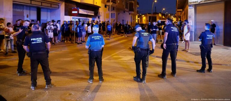 Disturbios antinmigrantes en el sureste de España