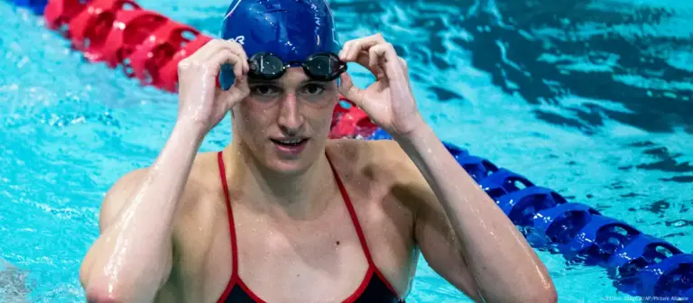 EE.UU. prohíbe mujeres transgénero en competencias femeninas