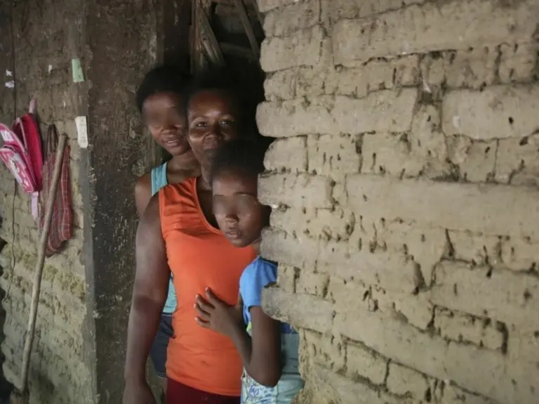 Sufren 3.1 millones de afrodescendientes en México pobreza y racismo