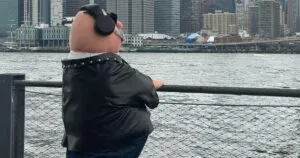 el CEO de Farmacias Similares, Víctor González Herrera, apostó por dos iniciativas para cuidar la salud emocional de la población mexicana.