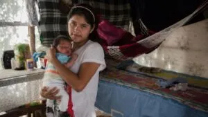 Uniones tempranas afectan a adolescentes indígenas en México y generan brechas educativas y de autonomía