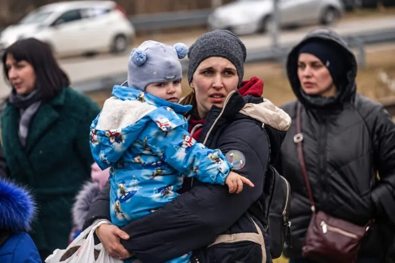 Ucrania refuerza la protección de las mujeres frente a la violencia de género durante la guerra