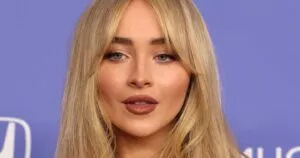 Flequillos tendencia 2026 con versiones cortas, abiertas y texturizadas que transforman diferentes cortes de cabello.